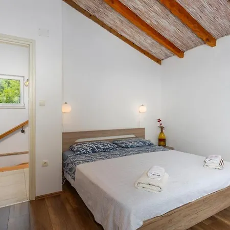 Villa 1 With Pool Island Krk By Guid *