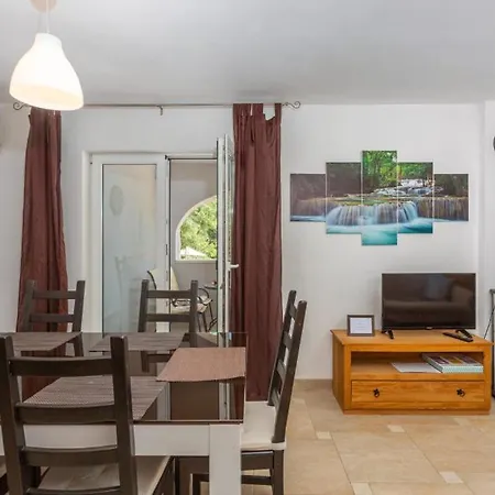 Villa 1 With Pool Island Krk By Guid Risika