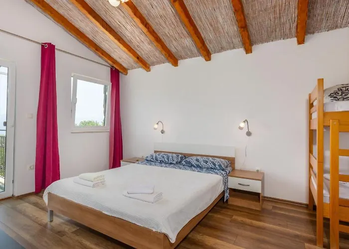 1 With Pool Island Krk By Guid 빌라