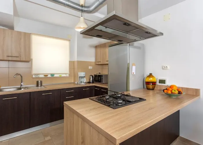 1 With Pool Island Krk By Guid * 리시카