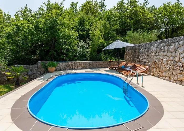 빌라 1 With Pool Island Krk By Guid